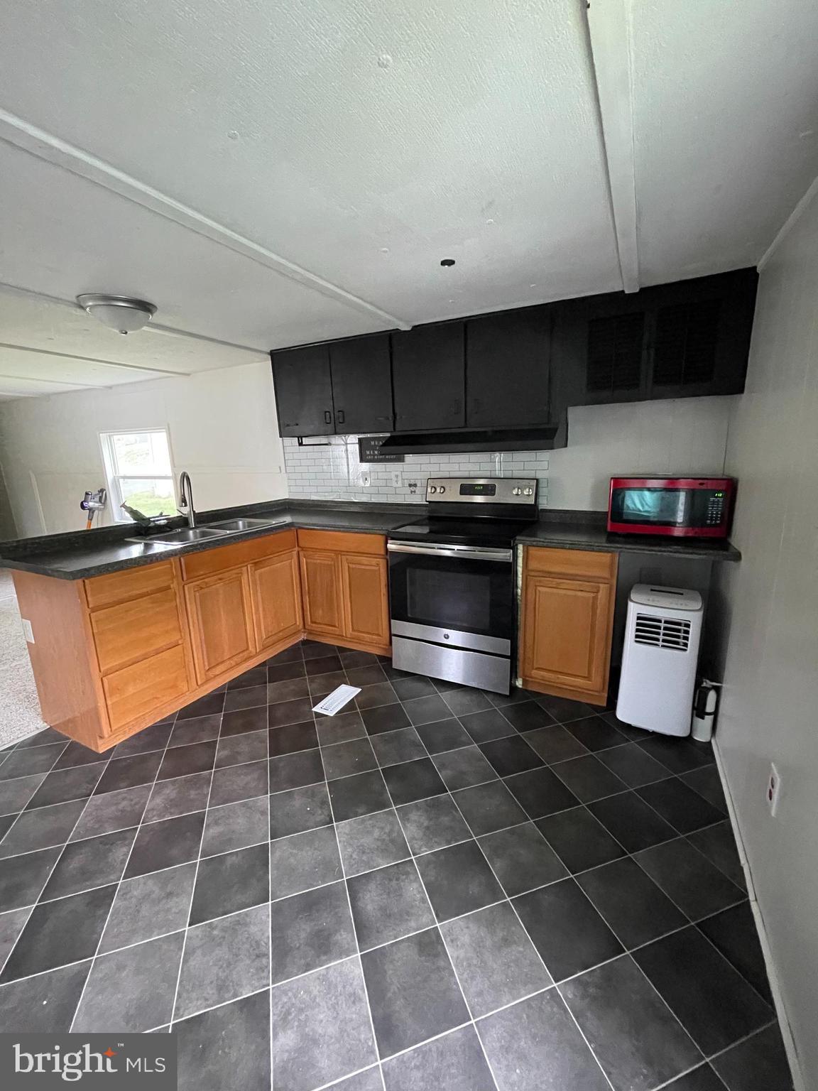 501 Windy Hill Road, Unit 153 Shermans Dale, PA 17090 - Photo 9 of 27
