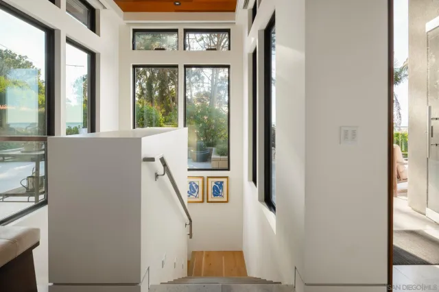 a view of entryway with a front door