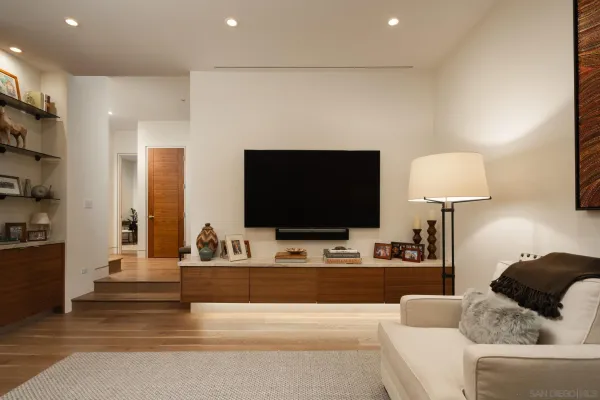 $7,495,000 | 1970 Zapo Street, Del Mar, CA 92014