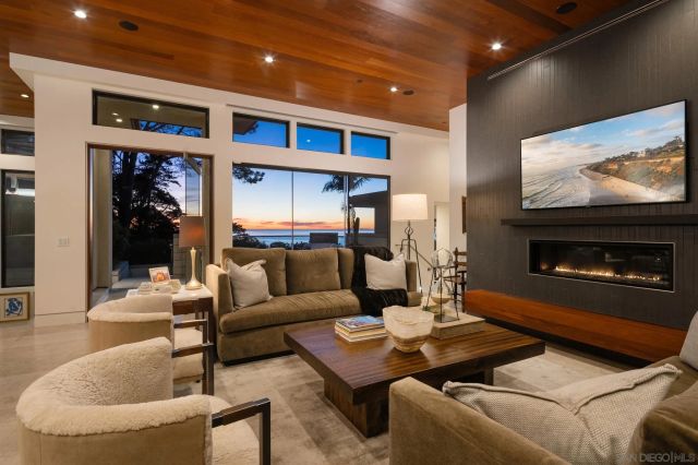 $7,495,000 | 1970 Zapo Street, Del Mar, CA 92014