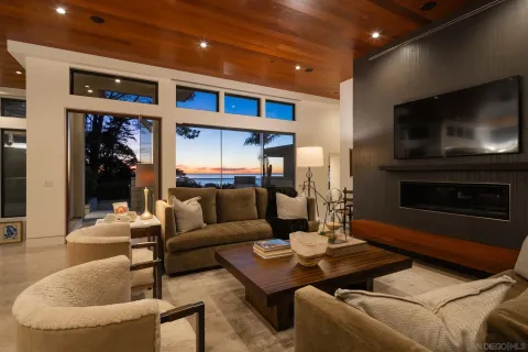 $7,495,000 | 1970 Zapo Street, Del Mar, CA 92014