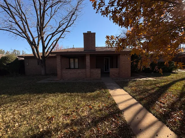 $250,000 | 2216 South 3rd Street, Lamesa, TX 79331