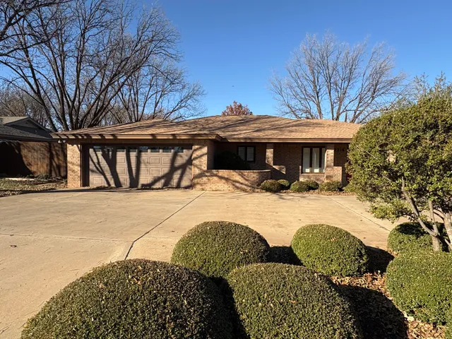 $250,000 | 2216 South 3rd Street, Lamesa, TX 79331