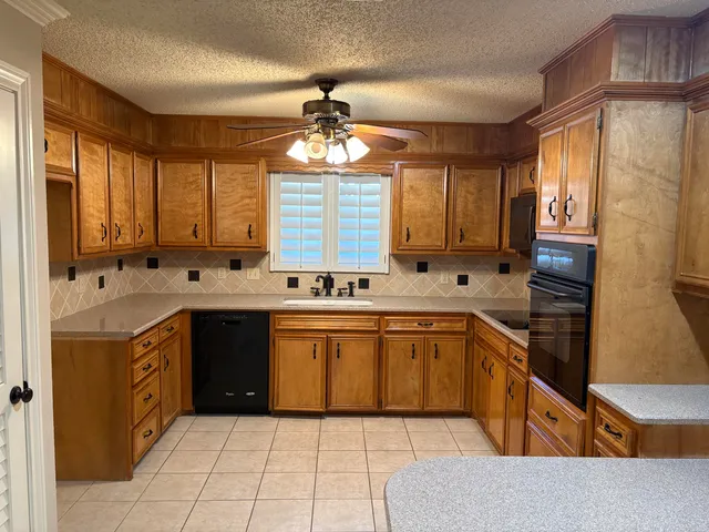 $250,000 | 2216 South 3rd Street, Lamesa, TX 79331