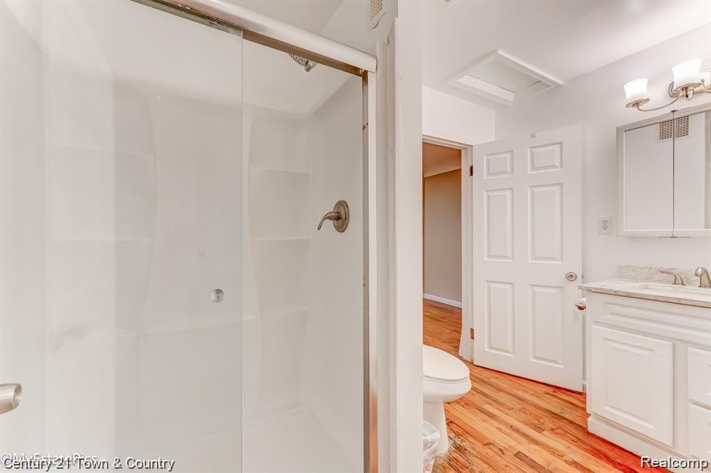 5310 Inkster Road Westland, MI 48186 - Photo 19 of 41