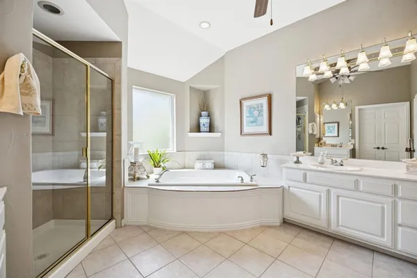 $599,900 | 2170 Clubview Drive, Rockwall, TX 75087