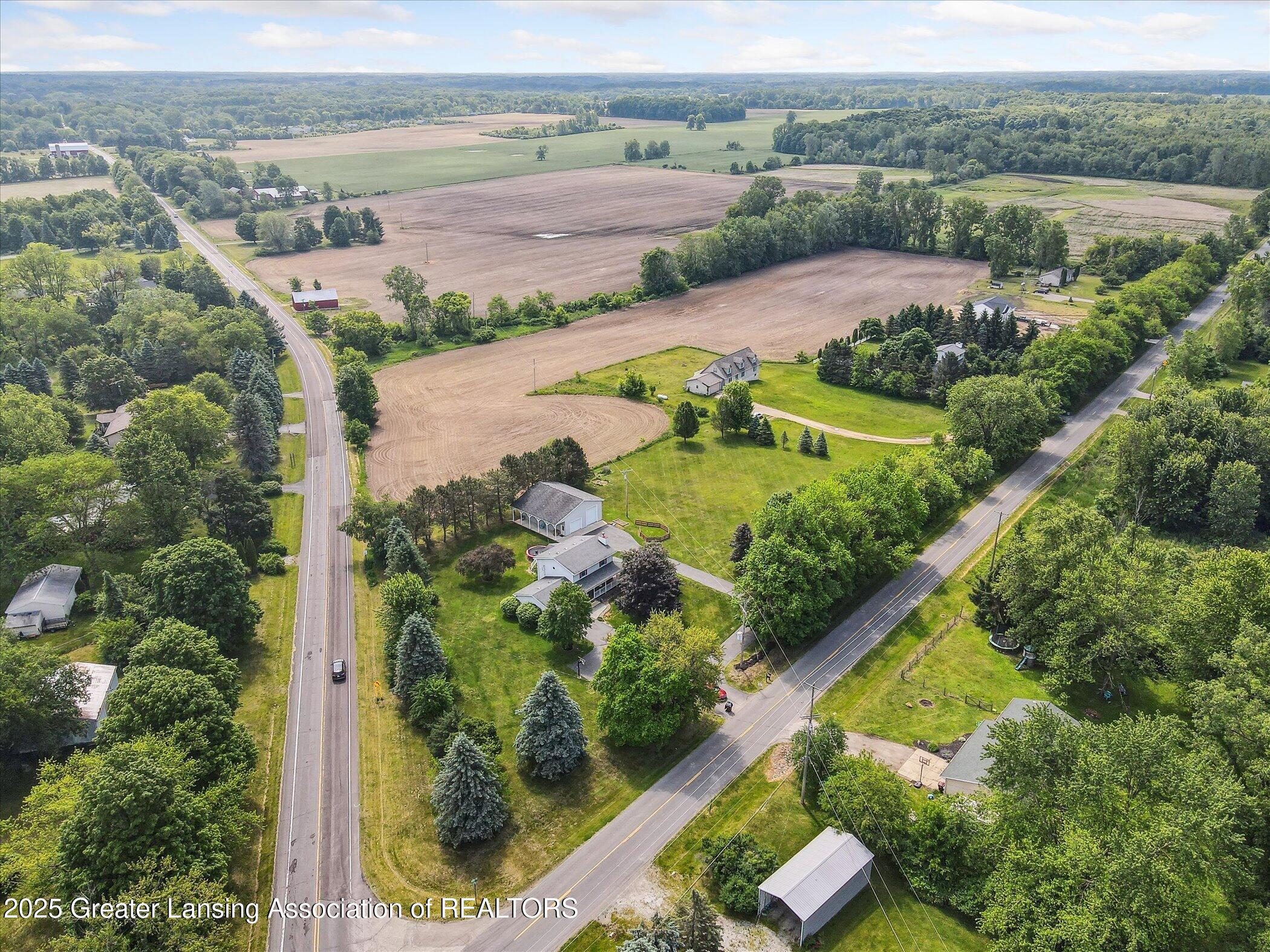 921 Ives Road Mason, MI 48854 - Photo 57 of 66 01-921-Ives-Rd-Mason-MI-48854-WindowStil