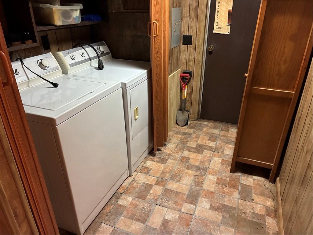 208 Manors Mill Road Dallas, GA 30157 - Photo 12 of 26 a utility room with dryer and washer
