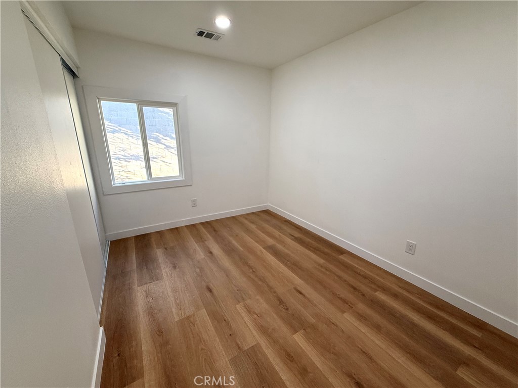 124 South Olive Avenue Rialto, CA 92376 - Photo 13 of 33
