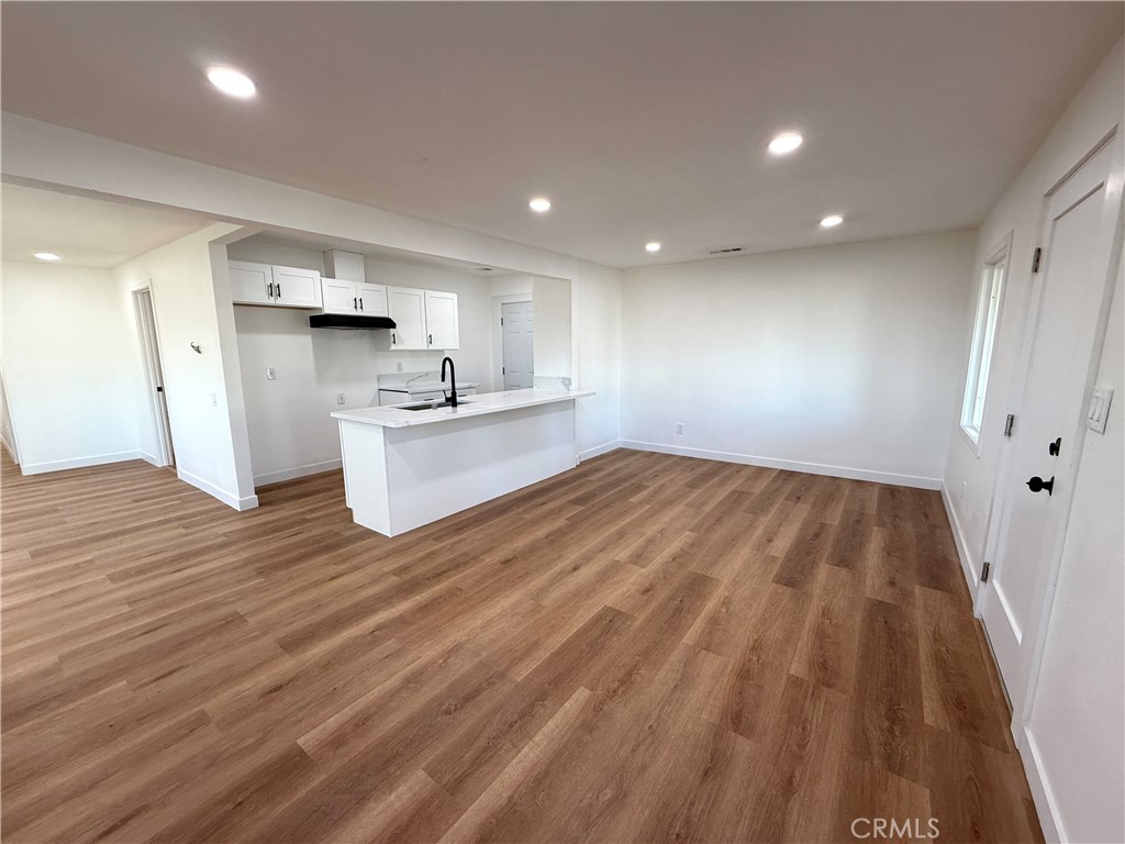 124 South Olive Avenue Rialto, CA 92376 - Photo 2 of 33