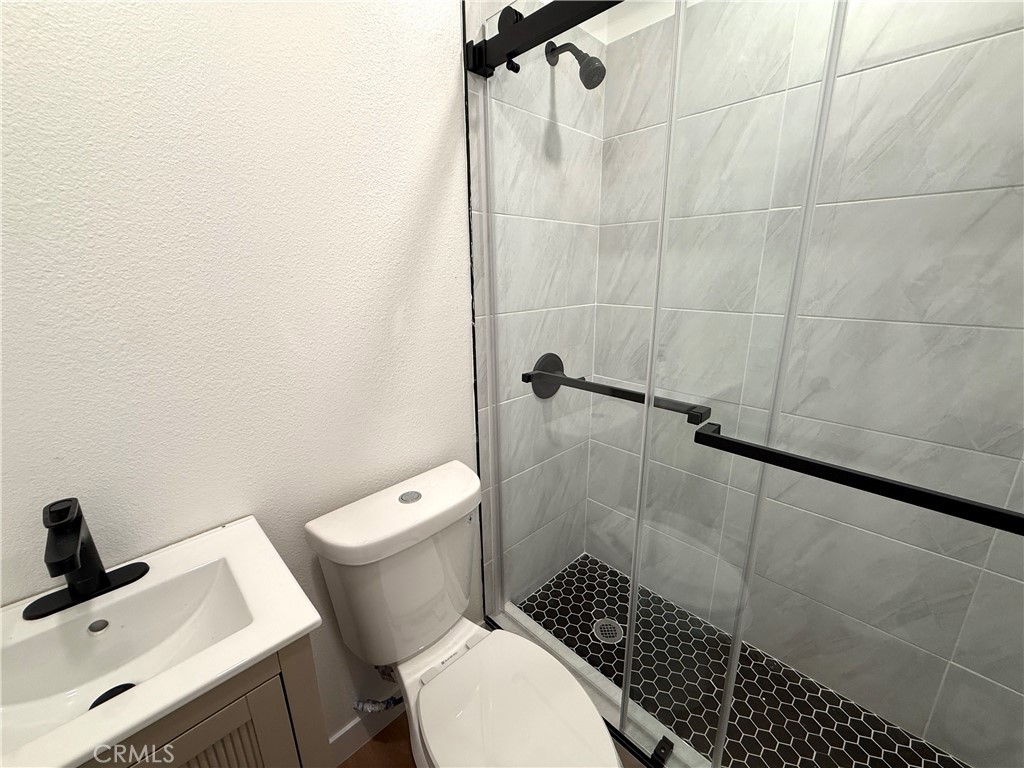 124 South Olive Avenue Rialto, CA 92376 - Photo 27 of 33