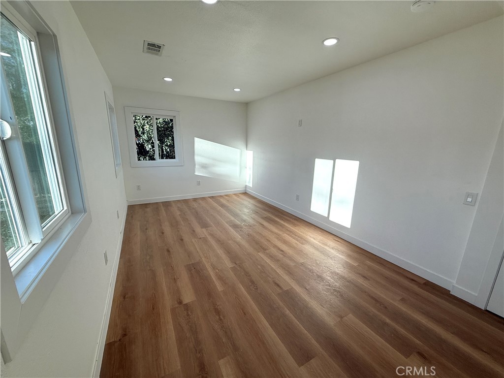 124 South Olive Avenue Rialto, CA 92376 - Photo 29 of 33