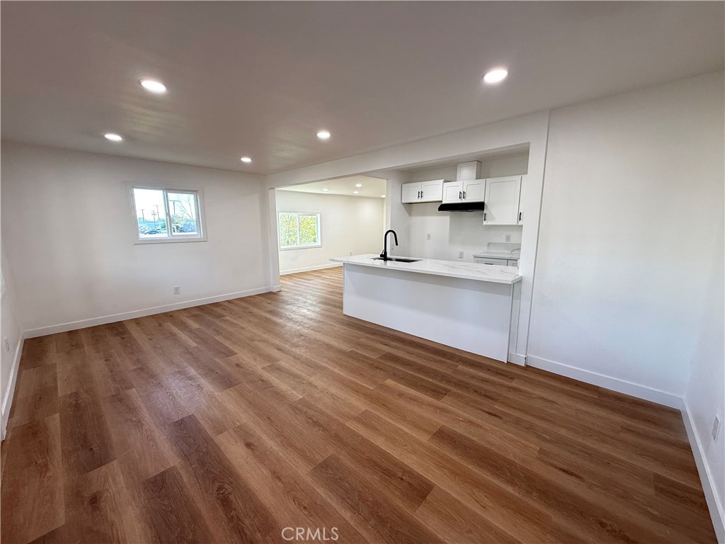124 South Olive Avenue Rialto, CA 92376 - Photo 6 of 33