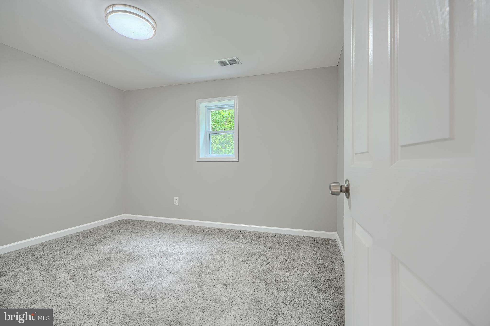 7825 Surratts Road Clinton, MD 20735 - Photo 19 of 26
