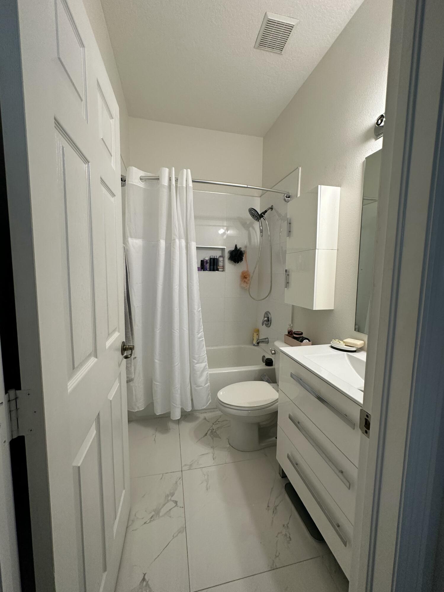 14013 Southwest 49th Street Miramar, FL 33027 - Photo 10 of 12 IMG_1163 2