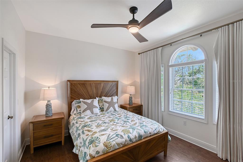 4108 Roberts Point Road Sarasota, FL 34242 - Photo 36 of 46 Gallery Image 36