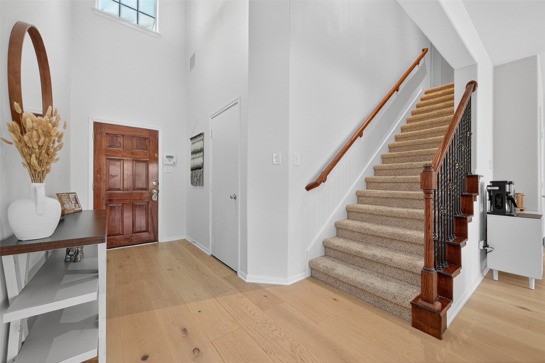 2806 Windy Thicket Lane Houston, TX 77082 - Photo 5 of 38 a view of a livingroom with furniture and staircase