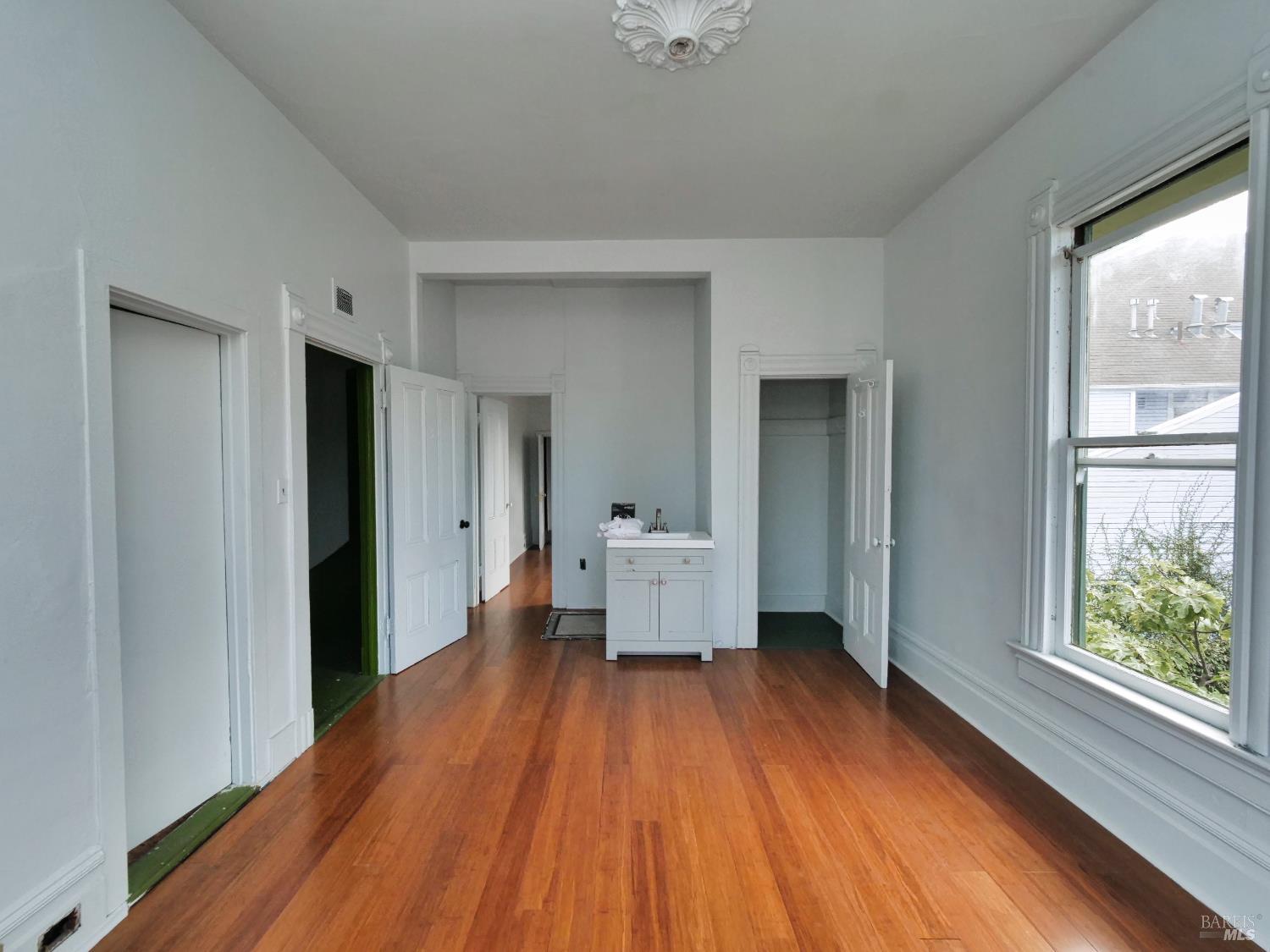 1014 Castro Street Oakland, CA 94607 - Photo 5 of 33