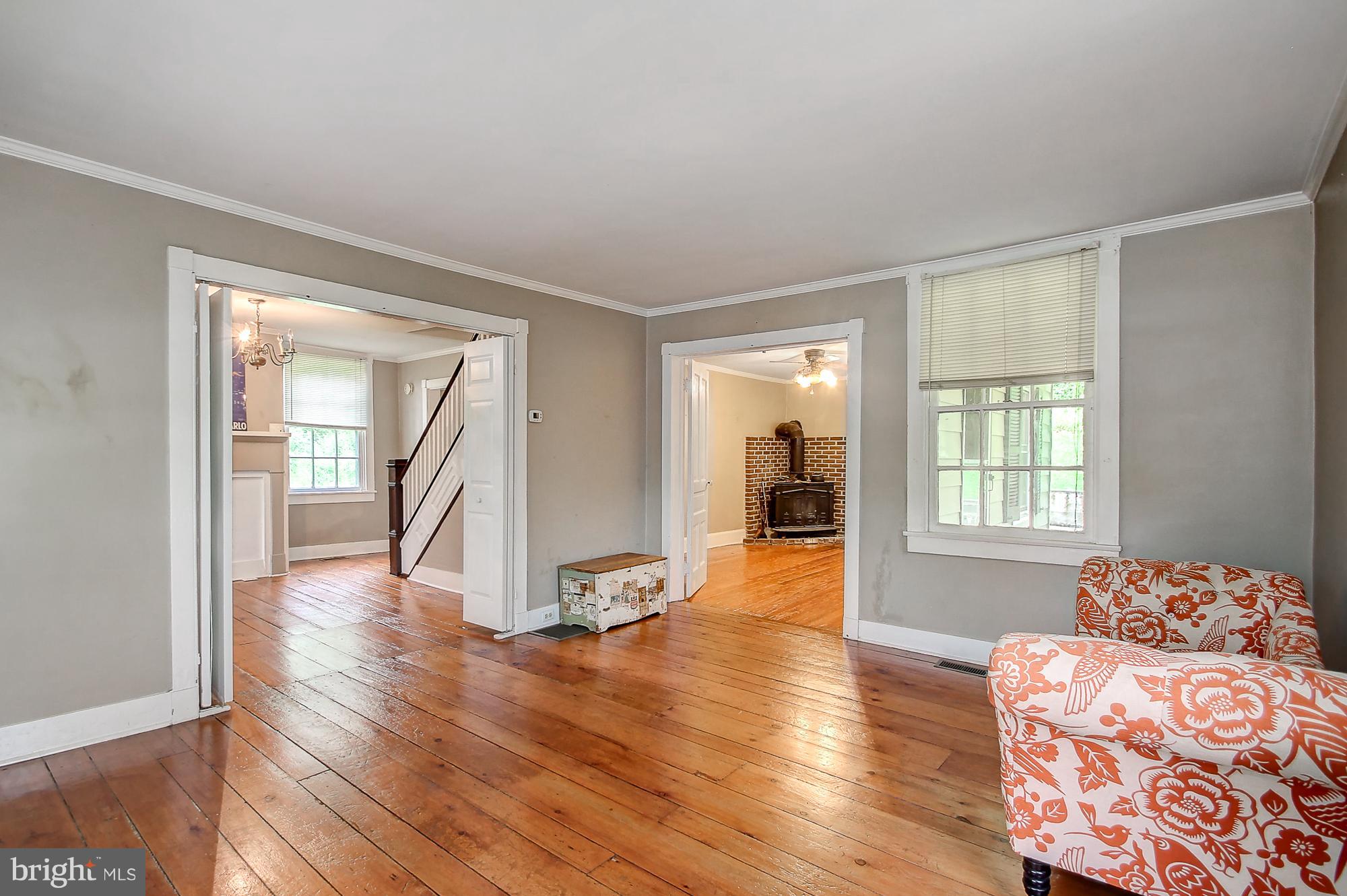 1406 Wiseburg Road White Hall, MD 21161 - Photo 3 of 22 Living Room
