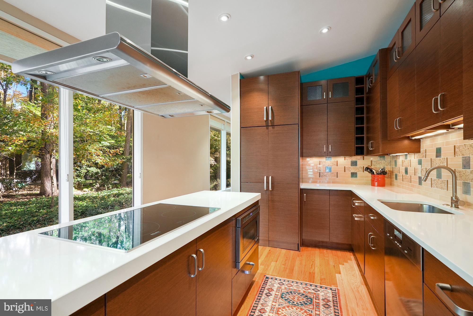 7521 Elba Road Alexandria, VA 22306 - Photo 12 of 32 Gallery Image 12