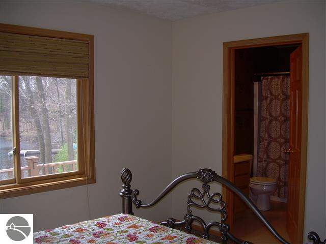 4040 Harolds Road Traverse City, MI 49696 - Photo 21 of 50 1744992-20.JPG