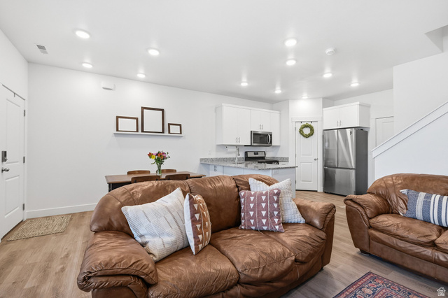 1247 West 1820th Street South Logan, UT 84321 - Photo 4 of 21 Living area.