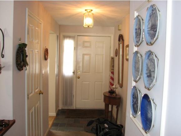 22 Colonial Square, Unit 22 Peterborough, NH 03458 - Photo 23 of 24 Gallery Image 23