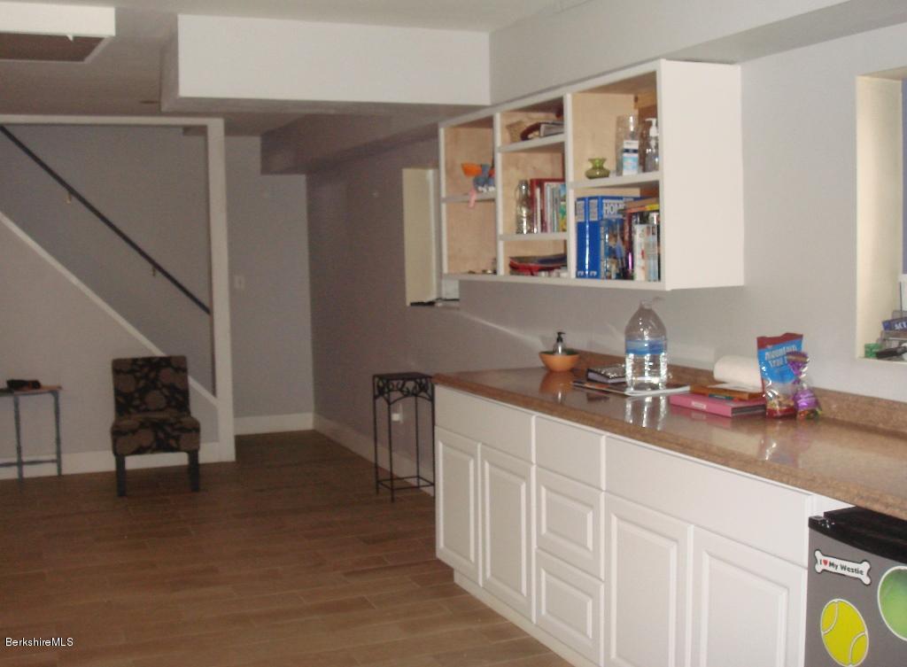 608 Henderson Road Williamstown, MA 01267 - Photo 21 of 28 Family room 2