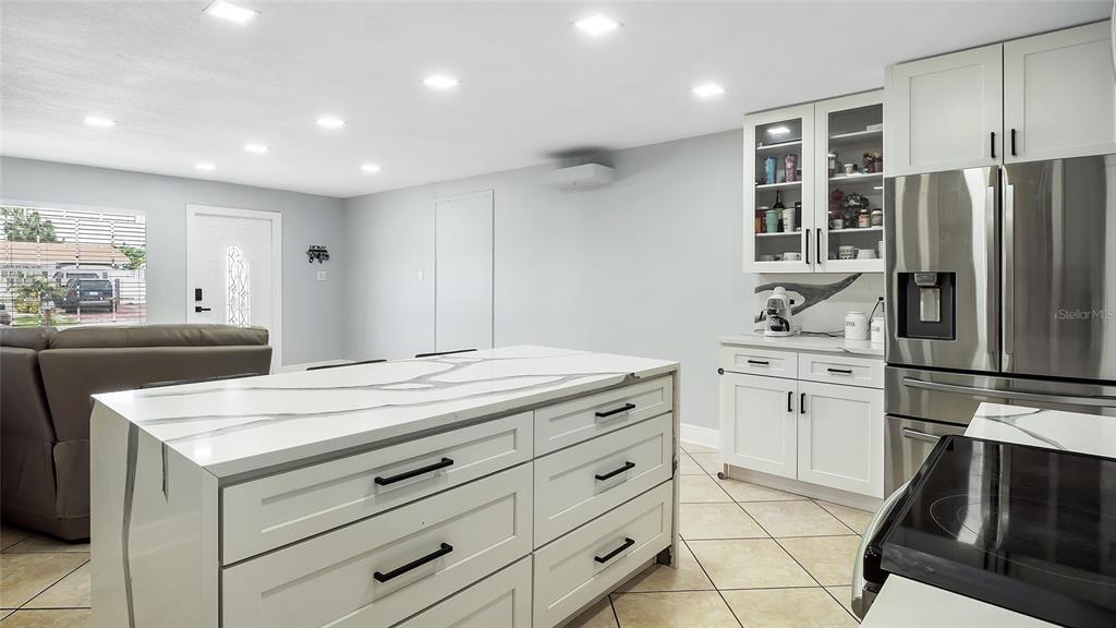 6424 Yorkshire Road Tampa, FL 33634 - Photo 12 of 59 Gallery Image 12