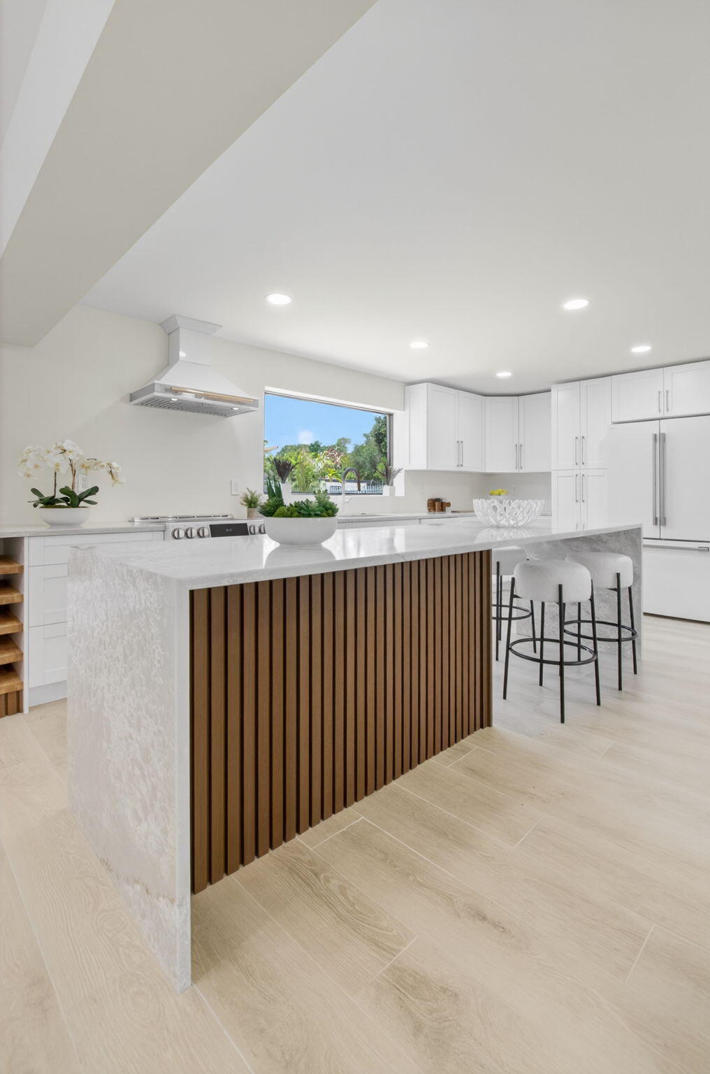 1780 Southwest 9th Street Boca Raton, FL 33486 - Photo 10 of 67 a kitchen with a table and chairs