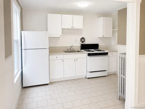 $1,550 | 115 Vineyard Avenue, Unit B, Highland, NY 12528