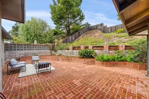 $2,500,000 | 224 Highland Avenue, San Carlos, CA 94070