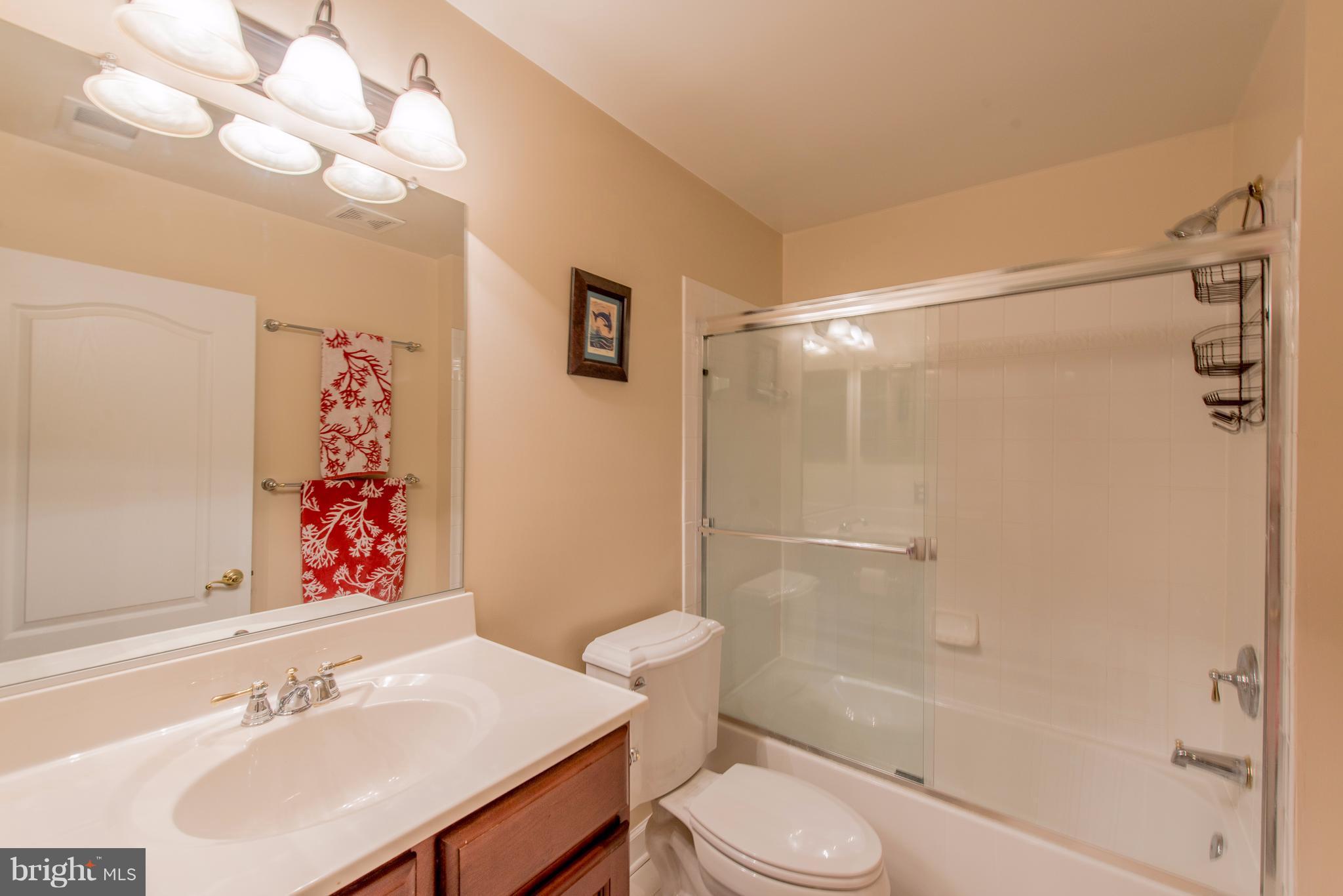 604 Crawfords Ridge Road Odenton, MD 21113 - Photo 28 of 30 Bath - in lower level bedroom