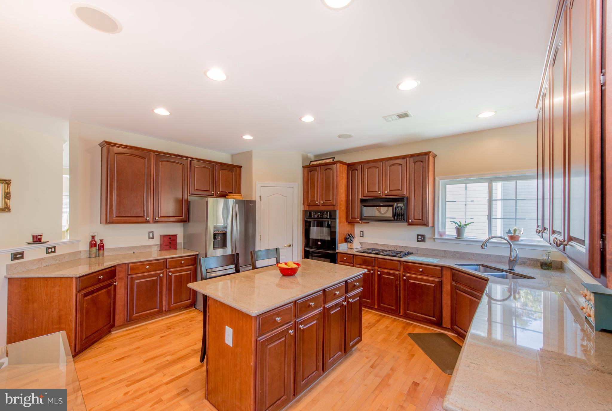 604 Crawfords Ridge Road Odenton, MD 21113 - Photo 7 of 30 Kitchen - Granite counters and island