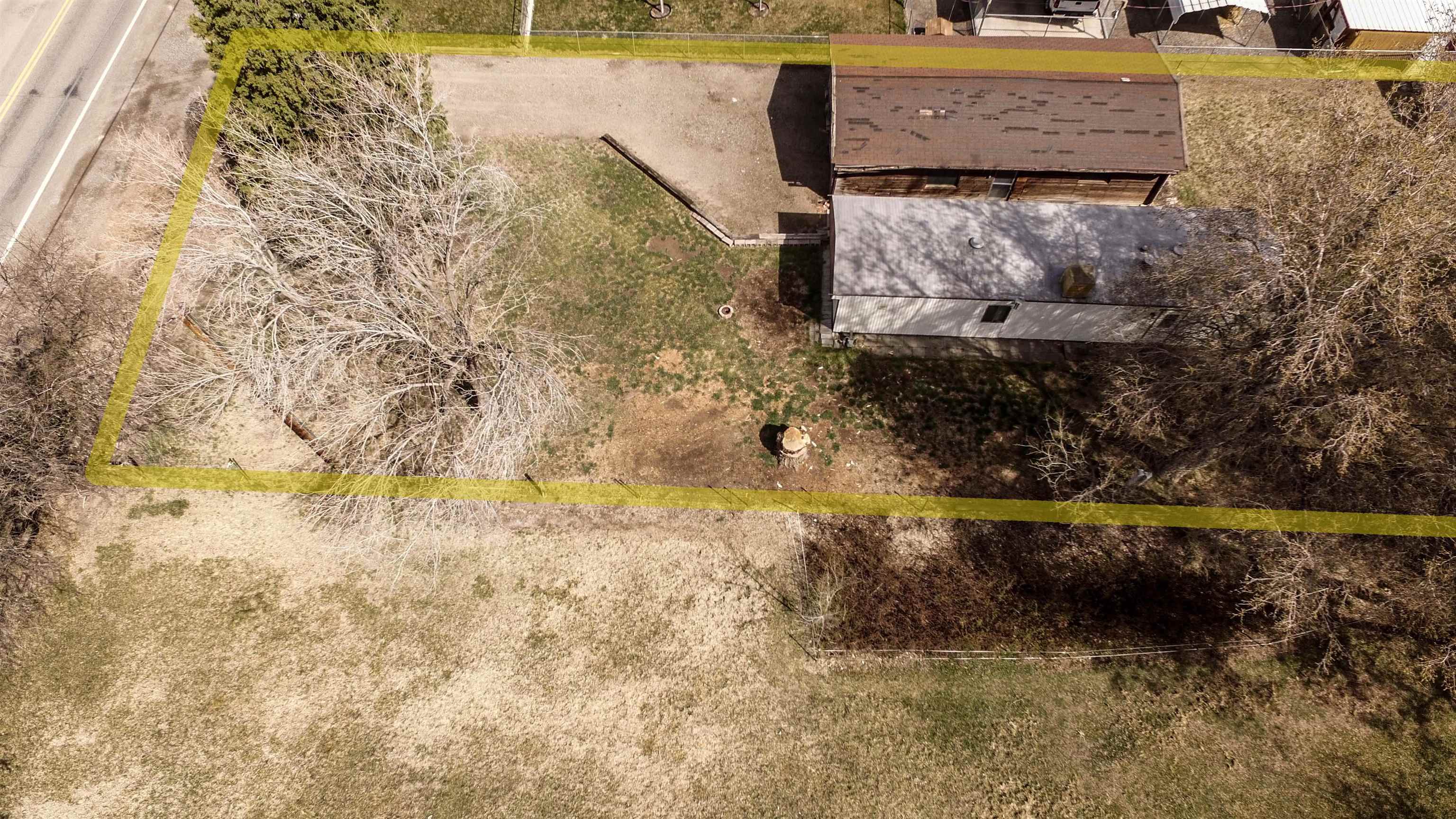 808 24 Road Grand Junction, CO 81505 - Photo 4 of 23 a view of a yard with wooden fence