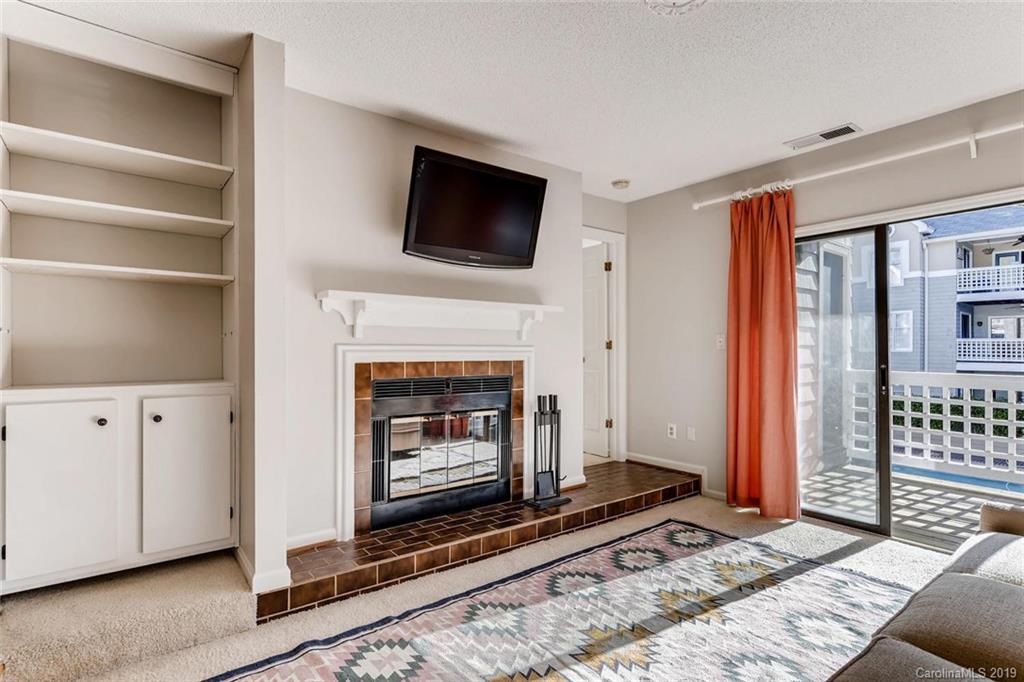 222 Queens Road, Unit 53 Charlotte, NC 28204 - Photo 4 of 27 Gallery Image 4