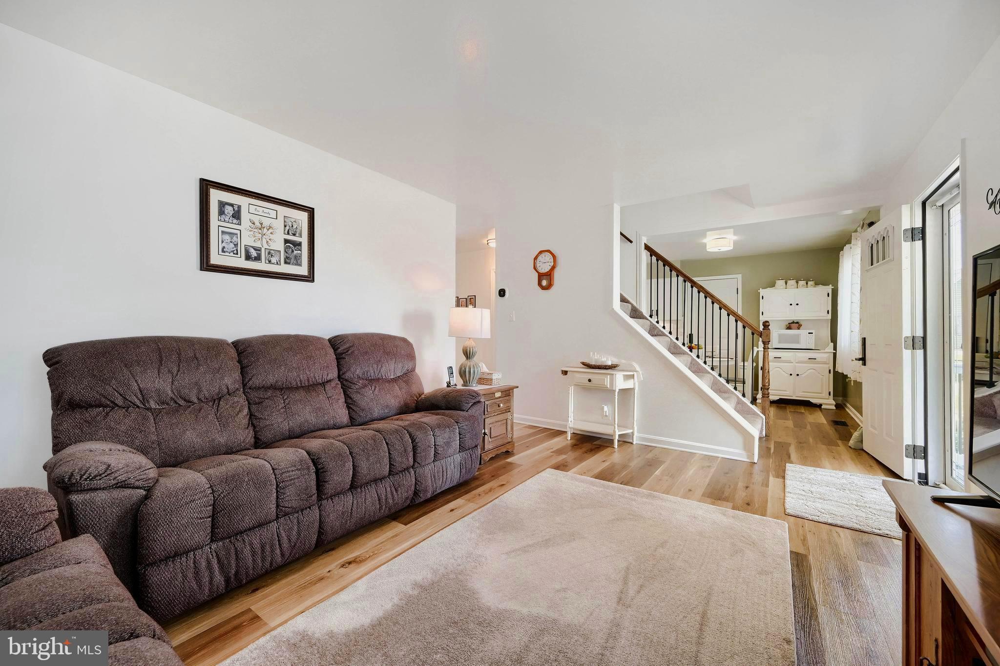 8103 Murray Point Road Baltimore, MD 21222 - Photo 6 of 31
