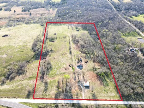 $264,000 | 1112 Southwest 21st Road, Chilhowee, MO 64733