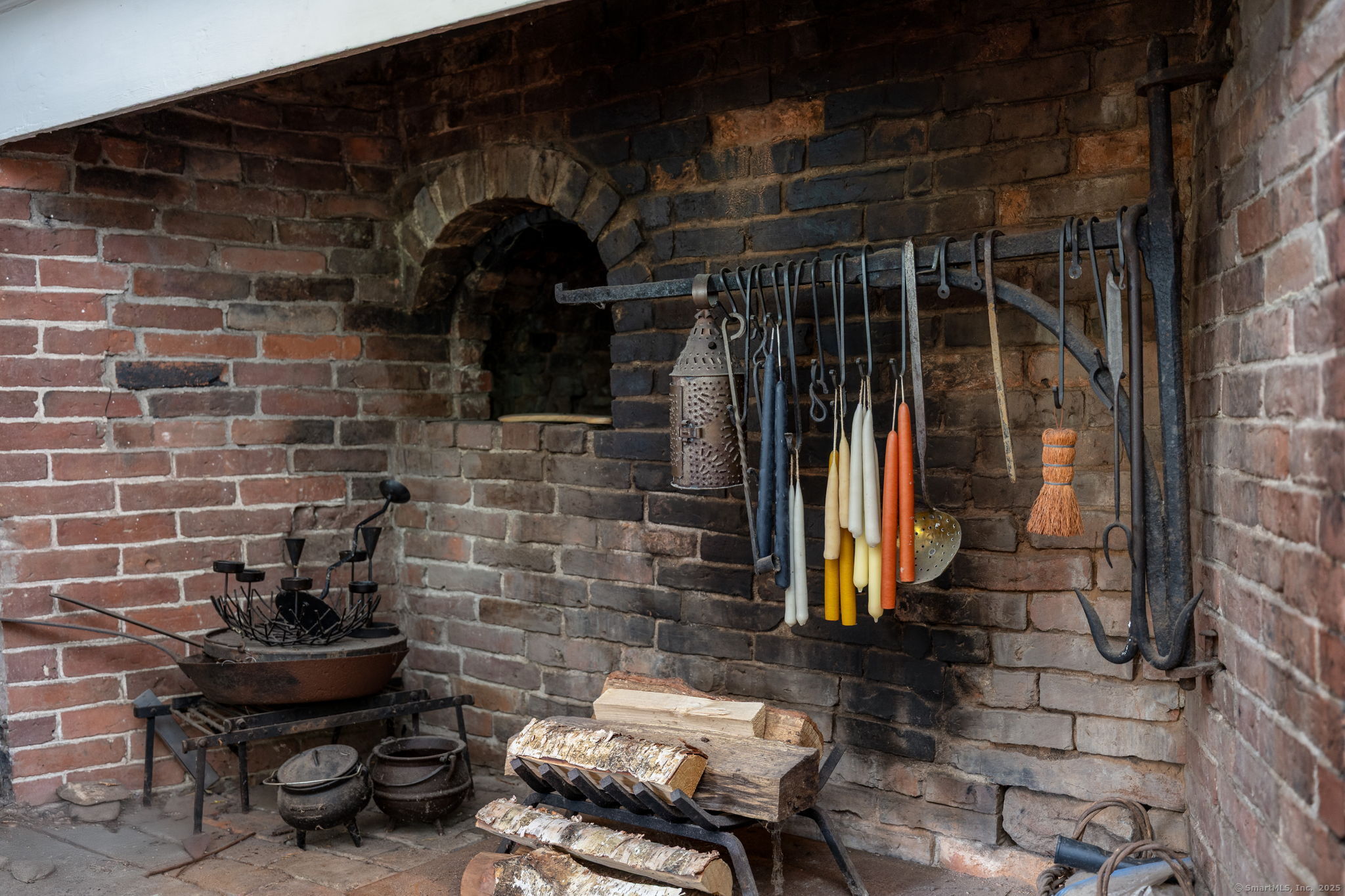 493 Main Street Wethersfield, CT 06109 - Photo 12 of 40