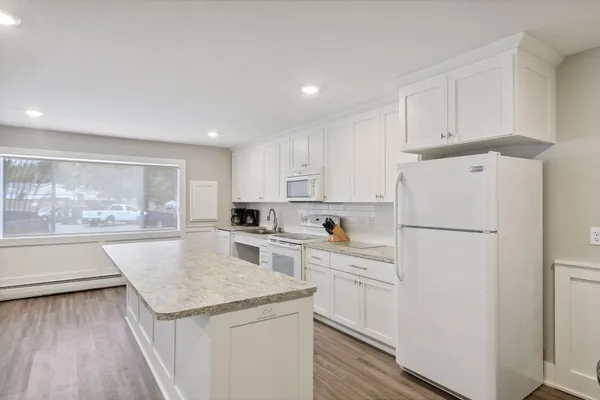 $215,000 | 5430 3 Points Boulevard, Unit 132, Mound, MN 55364