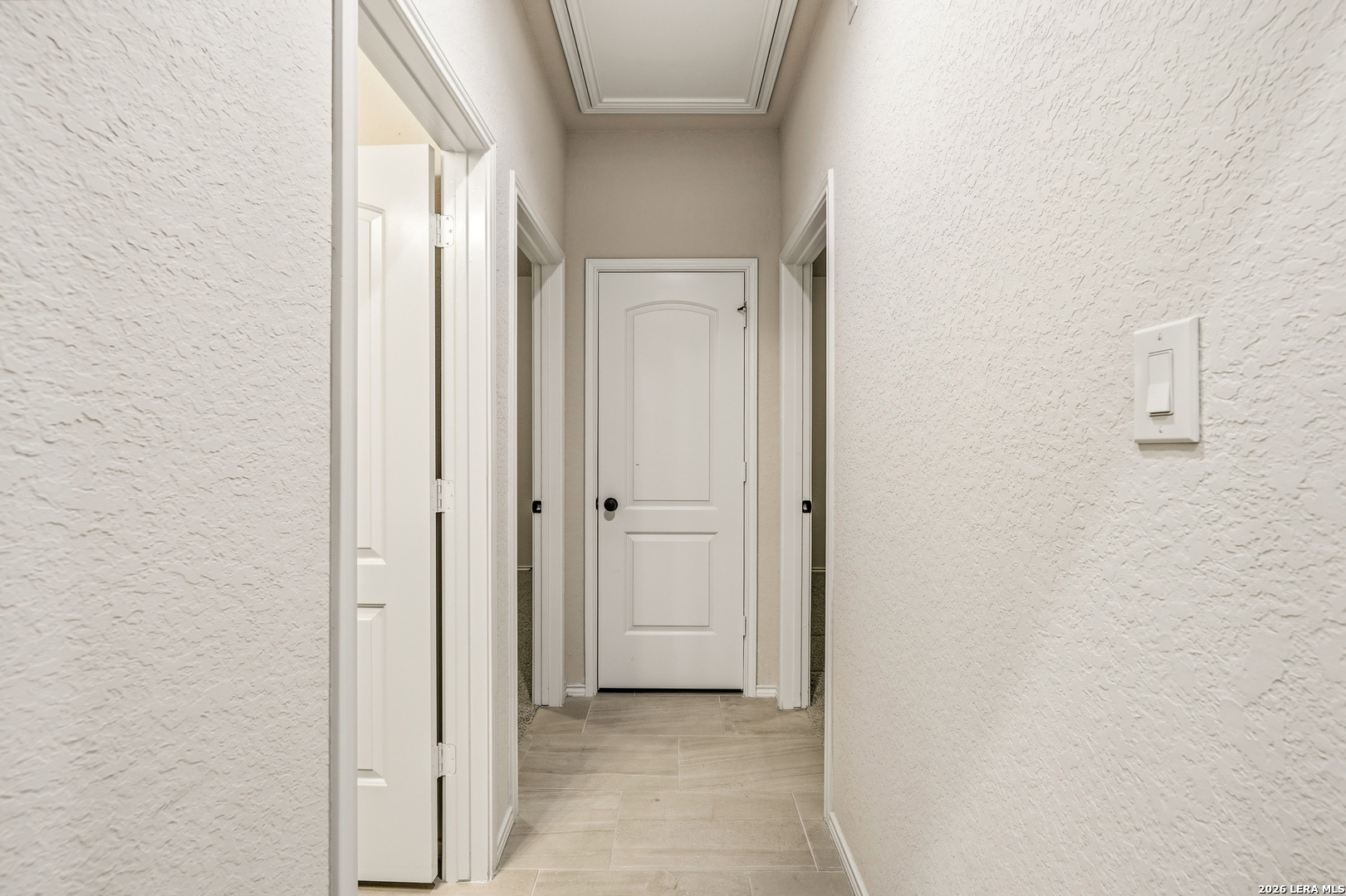 2129 Range Road Seguin, TX 78155 - Photo 40 of 41 a view of a hallway