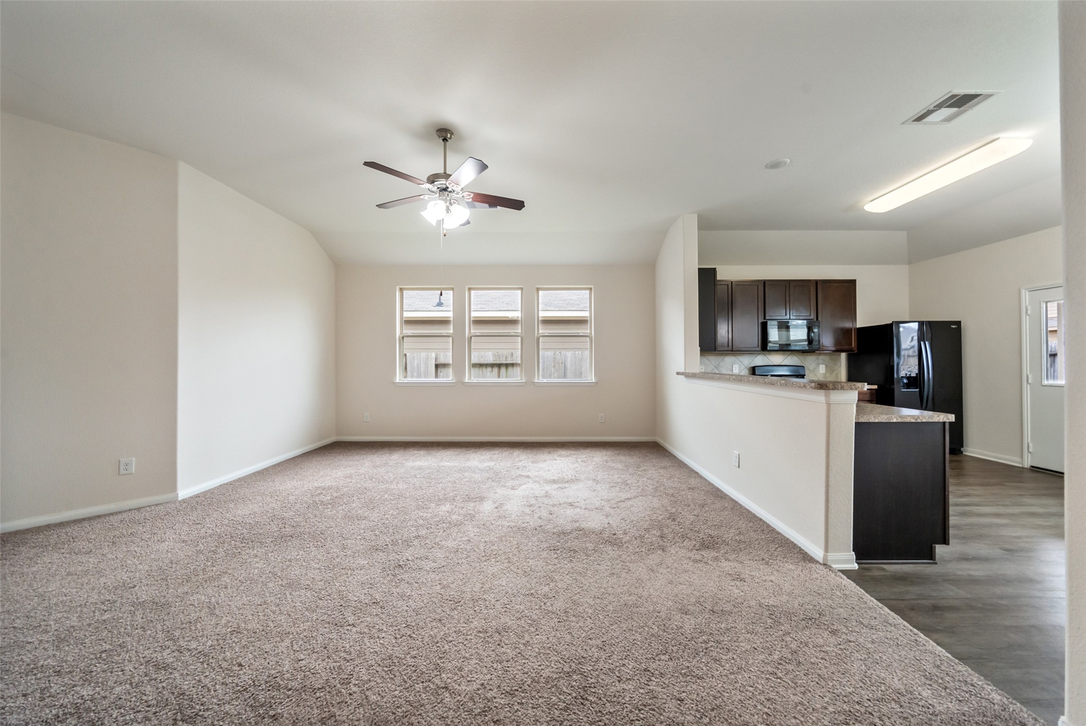 3626 Karissa Road Conroe, TX 77306 - Photo 9 of 34