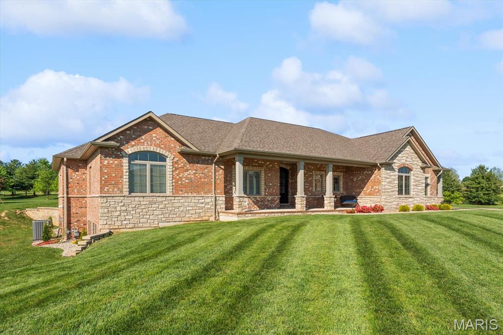 701 Williams Landing Waterloo, IL 62298 - Photo 2 of 68