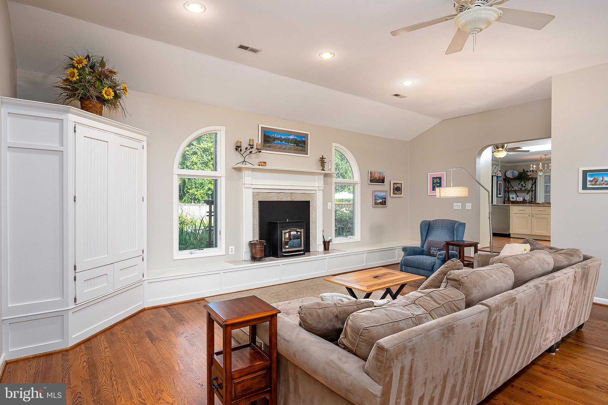 5289 Kerger Road Ellicott City, MD 21043 - Photo 20 of 51 Family Room