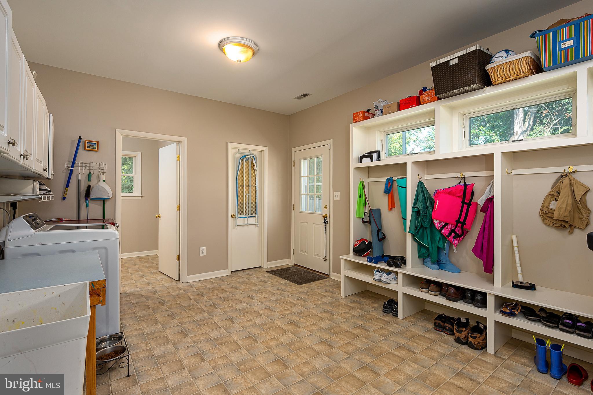 5289 Kerger Road Ellicott City, MD 21043 - Photo 36 of 51 Mudroom/Laundry Room