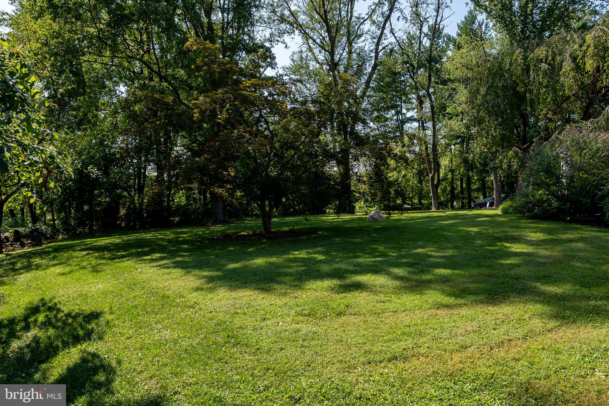 5289 Kerger Road Ellicott City, MD 21043 - Photo 5 of 51 Front Yard