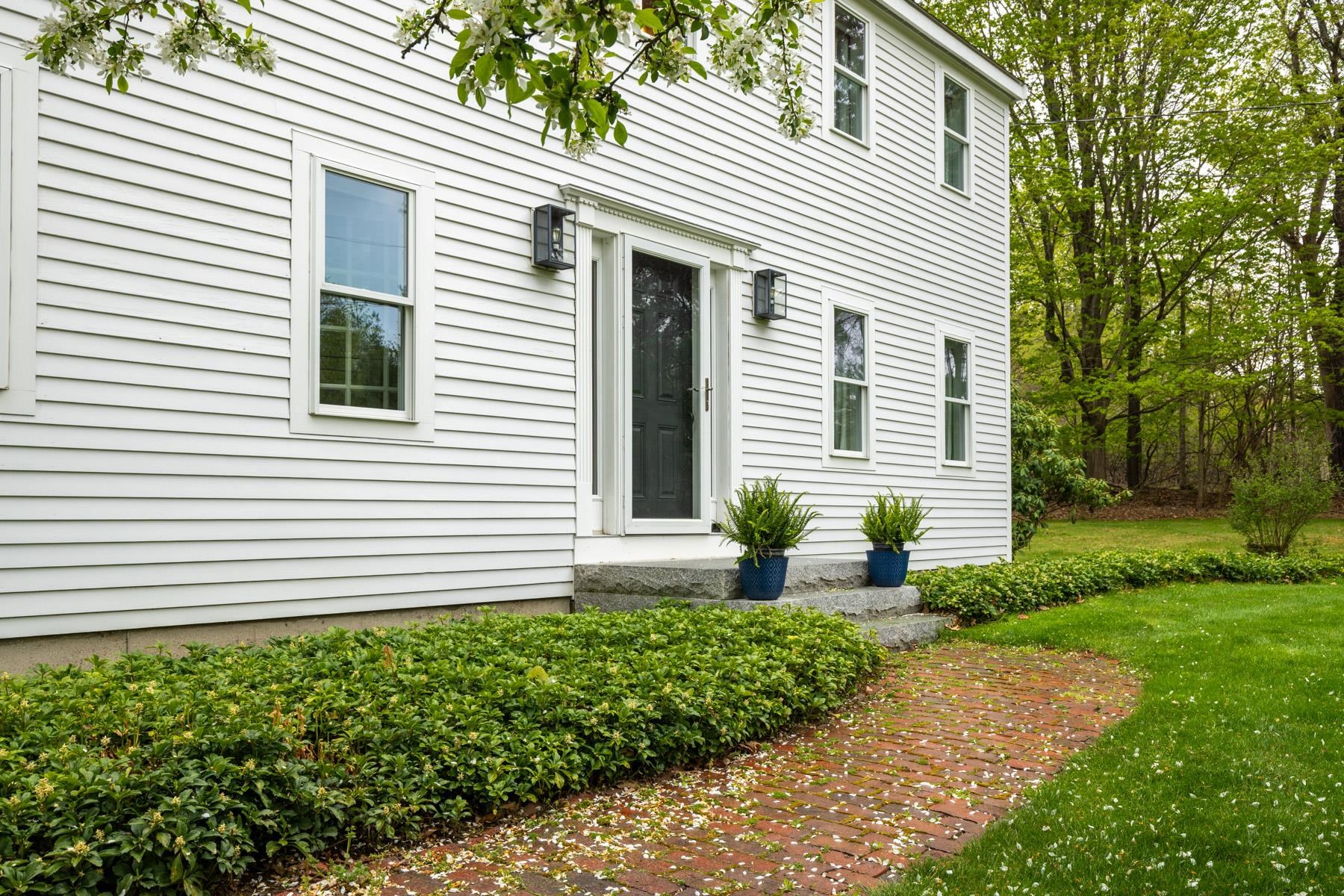 3 Coach Road Stratham, NH 03885 - Photo 40 of 44