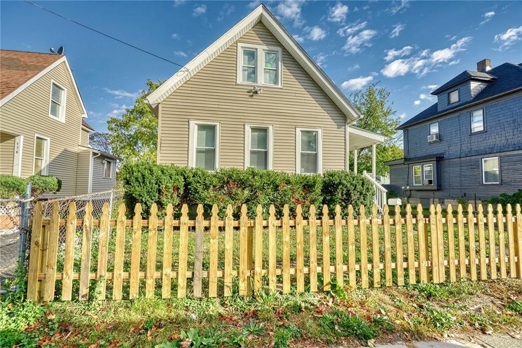 170 Otis Street Rochester, NY 14606 - Photo 2 of 36