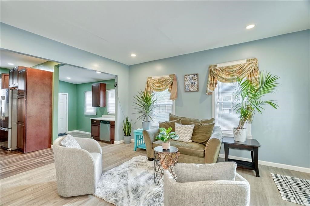 170 Otis Street Rochester, NY 14606 - Photo 4 of 36