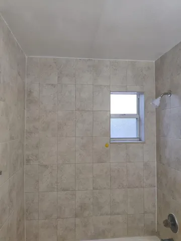 $2,850 | 6251 Southwest 41st Street, Davie, FL 33314